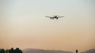 Западные авиакомпании намерены сократить количество рейсов в Китай