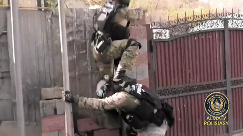 Кадры из видео