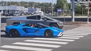 Cybertruck обогнал Lamborghini Aventador в уличной гонке в США