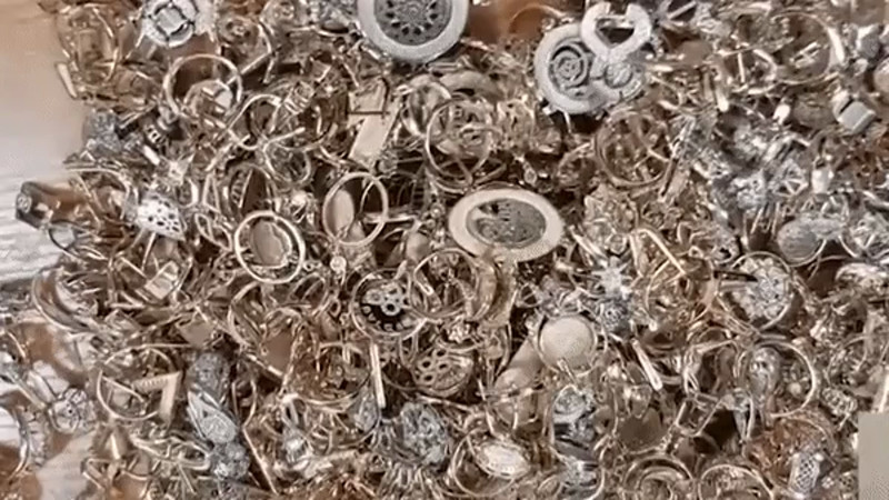 Кадры из видео