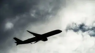 Самолет из Атырау дважды не смог приземлиться в аэропорту Актау