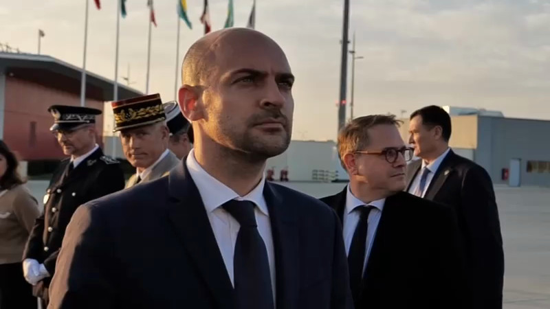 Кадры из видео