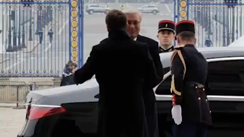 Кадры из видео