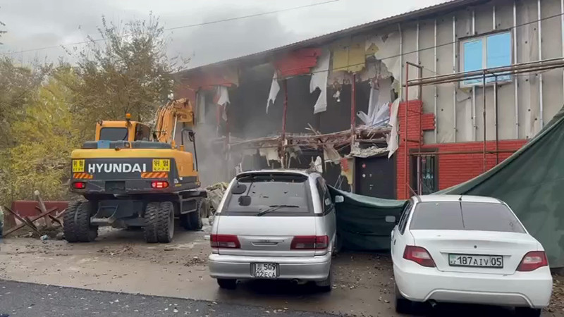 Кадры из видео