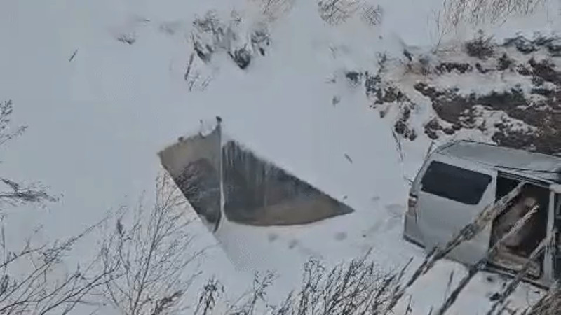 Кадры из видео