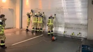 200 водителей оказались заперты в подземном паркинге из-за голубиного помета