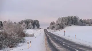На сутки ограничили движение по трассе в Карагандинской области