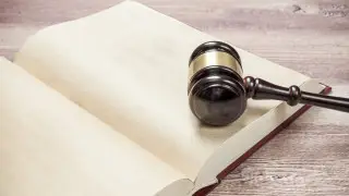 Казахстанке назначили 100 часов общественных работ после скандала в поликлинике