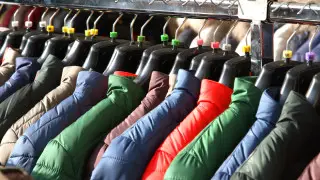 Легкий и не сбивается в комки: назван лучший наполнитель для пуховиков