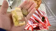 В правительстве рассказали, как собираются сдерживать цены на продукты