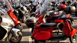 Слово "мопед" исключили из закона “О дорожном движении“