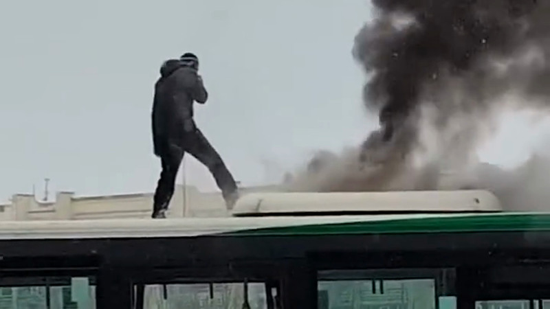 Кадры из видео