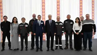 Токаев посетил шахту в Хромтау