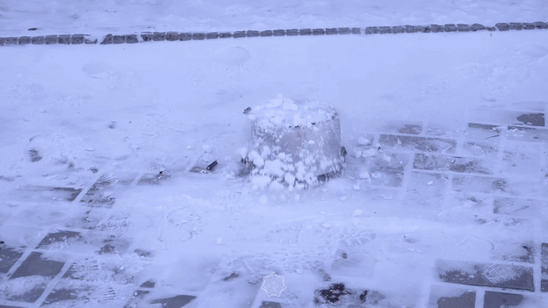 Кадры из видео