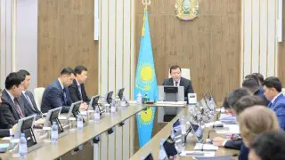 Зимний сезон в Актюбинской области: более 146 единиц техники на уборке дорог