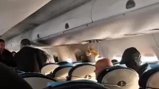 Бортпроводник рассказал, что происходило в самолете перед крушением в Актау