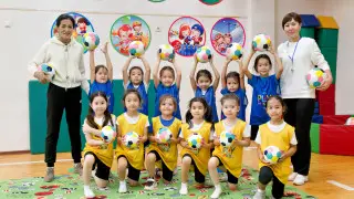 Как УЕФА и Disney помогают казахстанским девочкам полюбить футбол