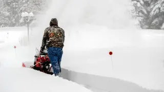 Сильный ветер и метель: о непогоде в десяти регионах и Астане предупредили синоптики
