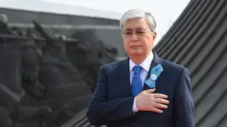 Чтить героев, беречь мир: Токаев о 80-летии Победы