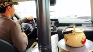Узбекский блогер установил в салоне машины печку