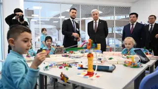 Токаеву показали новую международную школу в Астане