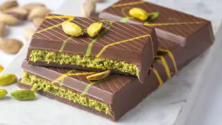 Афера с дубайским шоколадом закончилась судом в Астане