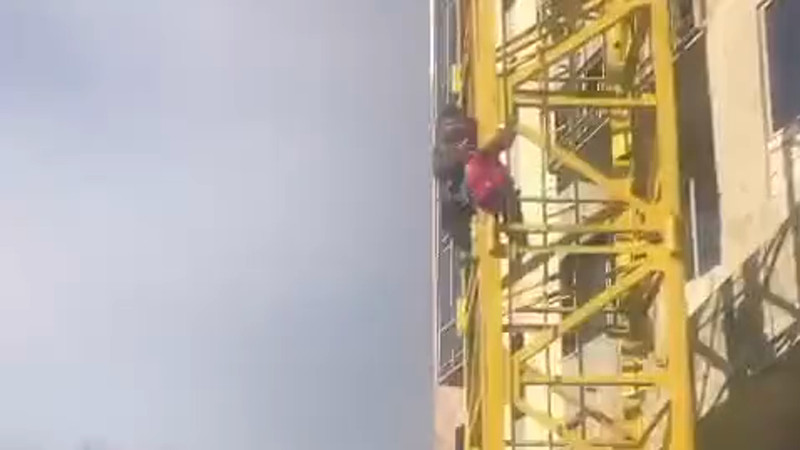 Кадры из видео