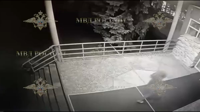 Кадры из видео