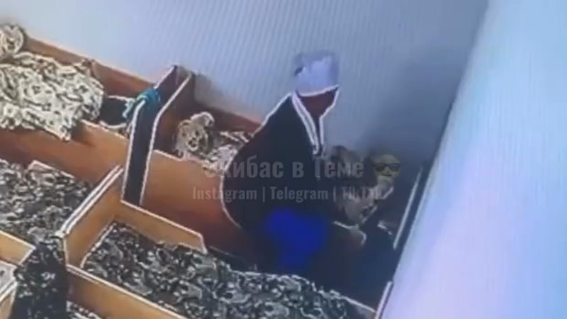 Кадры из видео