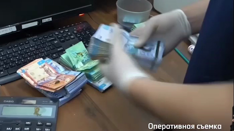 Кадры из видео