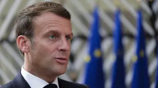 Макрон объявил мобилизацию добровольцев во Франции