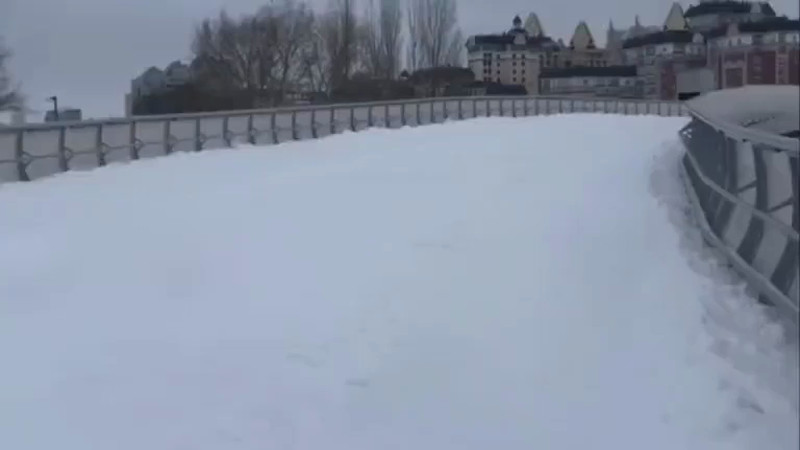 Кадры из видео