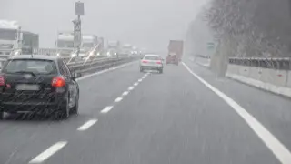 Дороги закрыли из-за метели в Алматинской области и Жетысу