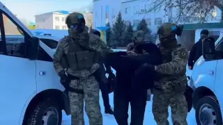 Угрожали и вымогали деньги: группу студентов задержали в Актобе