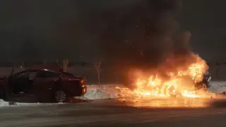 Автомобиль сгорел в результате аварии в Астане