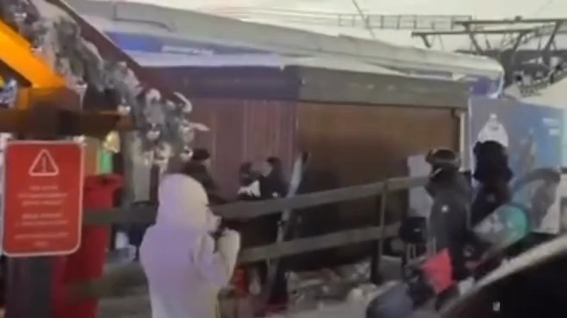 Кадры из видео