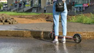 Жители Атырау обеспокоены досмотром подростков на улице