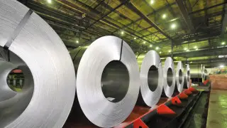 Трамп вводит пошлины на импорт алюминия и стали в страну