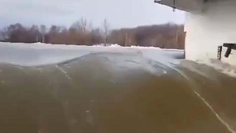 Кадры из видео