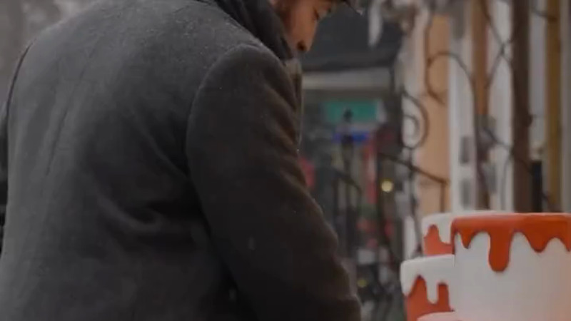 Кадры из видео