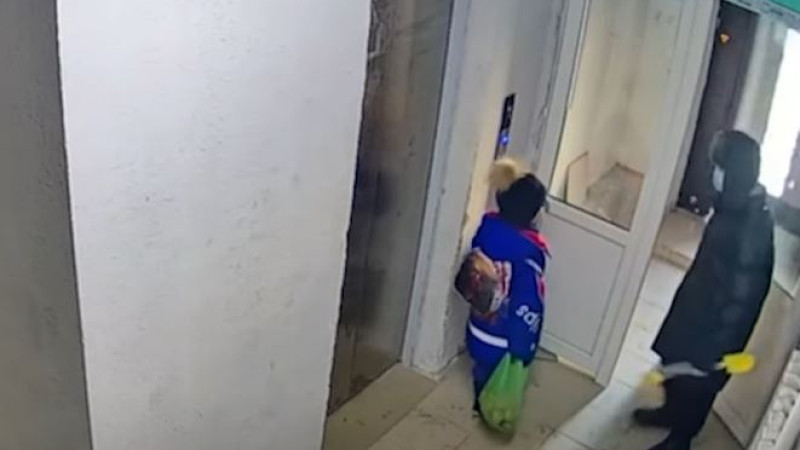 Кадры из видео