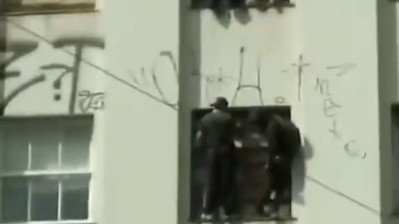 Кадры из видео