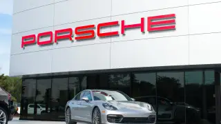 Porsche сократит 1900 рабочих мест в Германии из-за кризиса с электромобилями