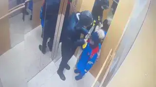 Нападение в лифте в Астане: когда выпишут пострадавшего мальчика