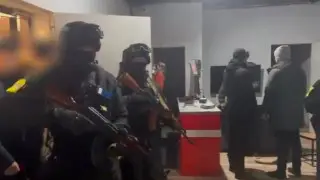 Передавал мошенникам данные казахстанцев: дроповода задержали в Астане