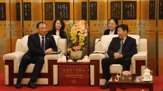 Китай вложит 2,5 миллиарда юаней в транзитные поезда через Казахстан