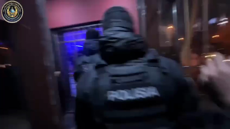 Кадры из видео