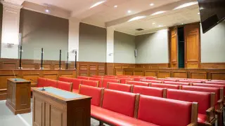 Дело хирурга: во Франции начался крупнейший судебный процесс по фактам насилия над детьми