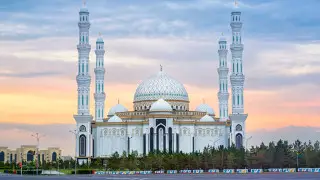 Токаев поздравил казахстанцев с началом священного месяца Рамазан