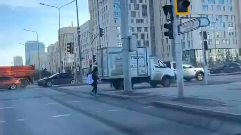 Кадры из видео